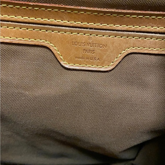 Authentic Vintage LOUIS VUITTON MONOGRAM BACKPACK - Picture 9 of 12